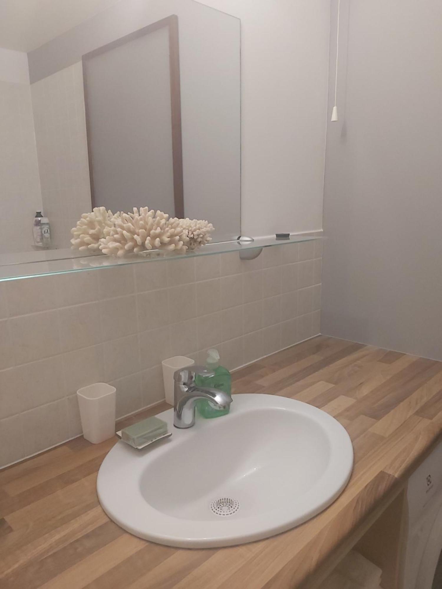 Apartman Luce With Shared Pool Zadar Luaran gambar