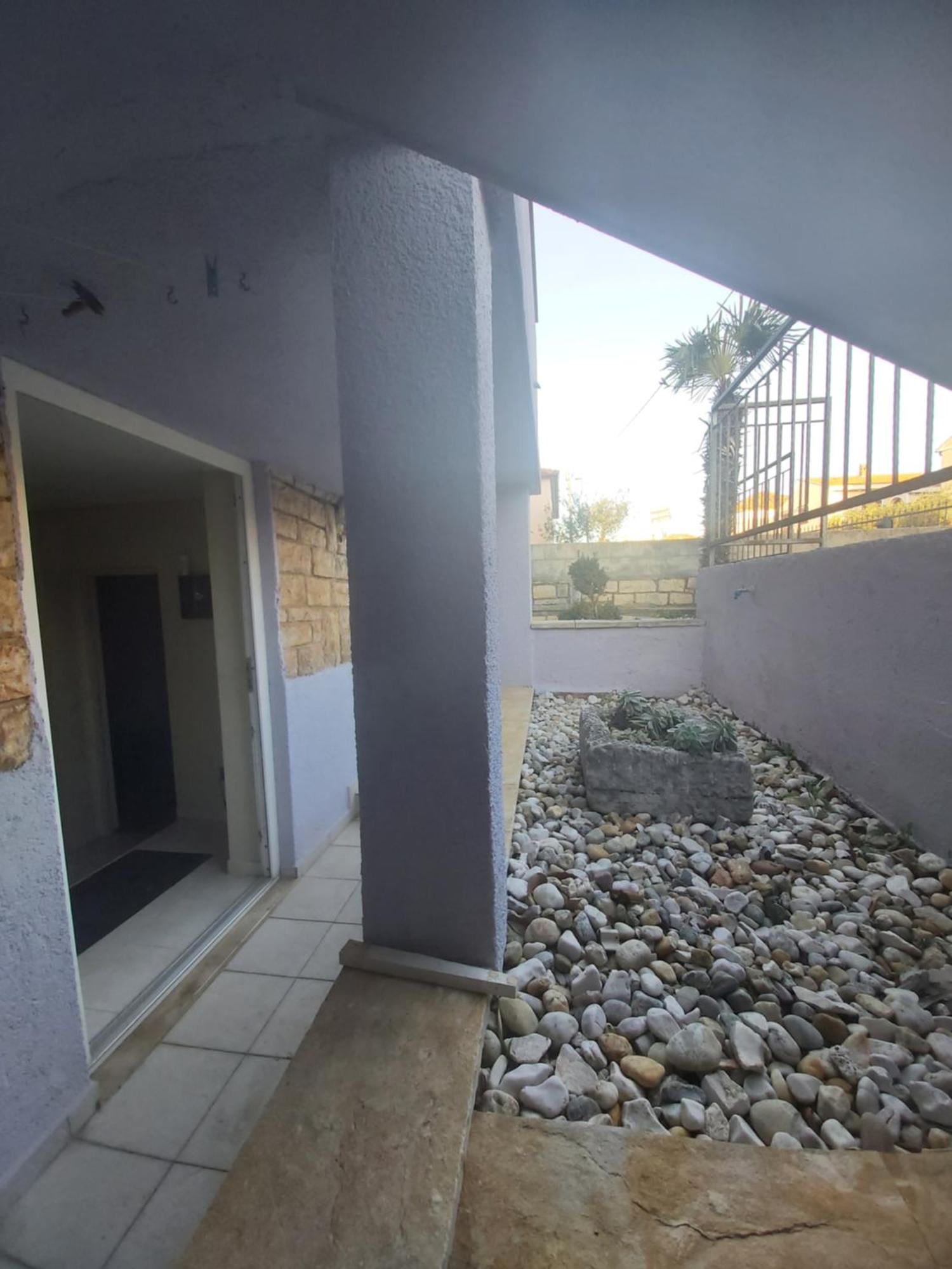 Apartman Luce With Shared Pool Zadar Luaran gambar